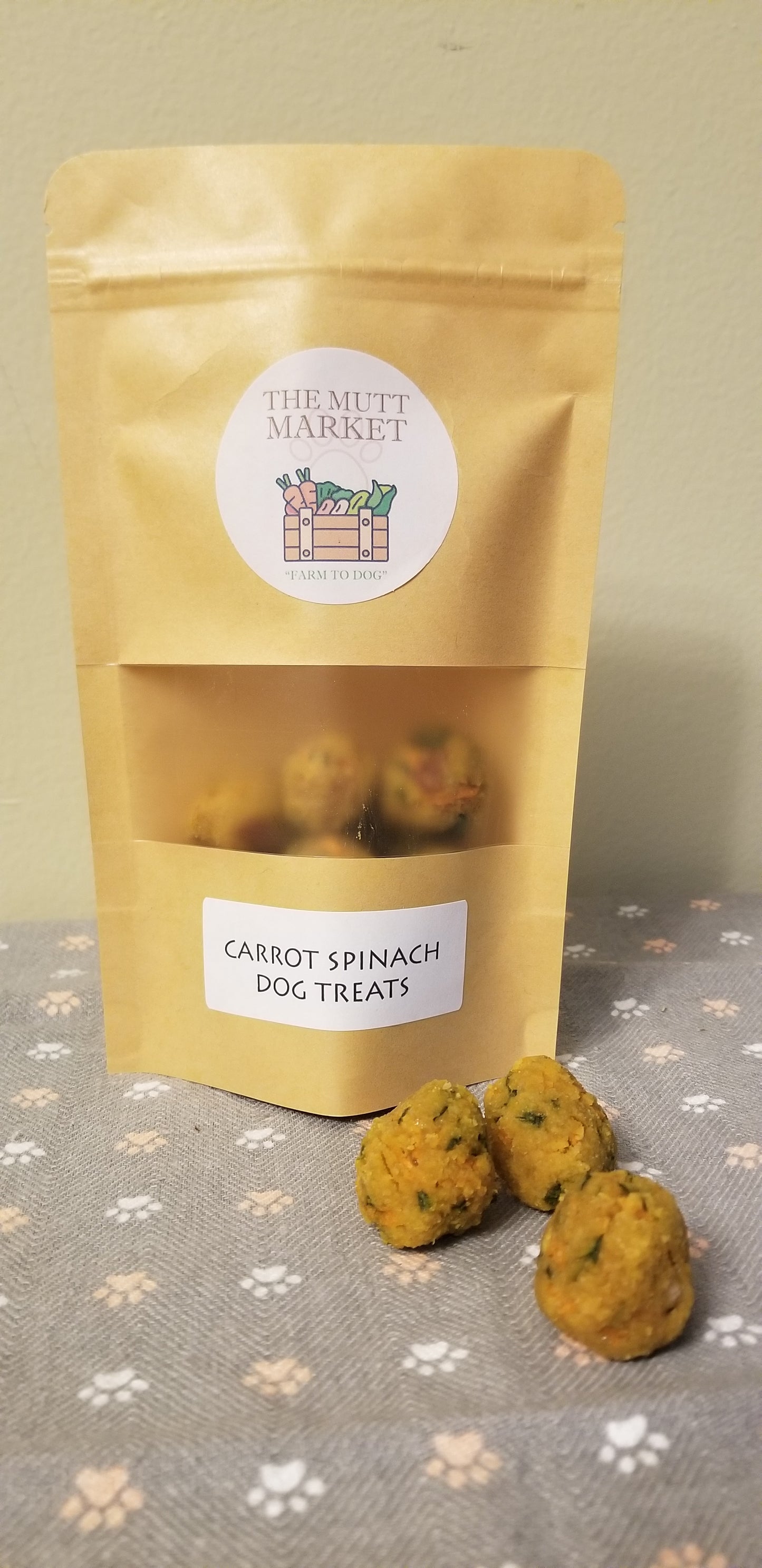 Carrot Spinach Dog Bites